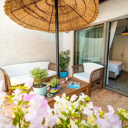 Nirvana Hotel 3*