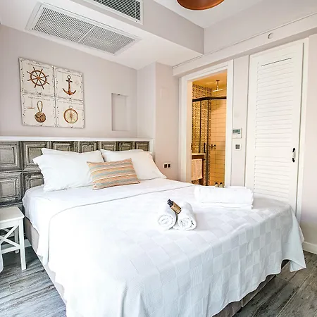 Nirvana Hotel 3*